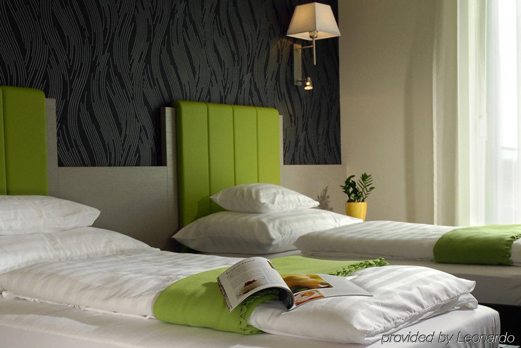 Gokart Hotel Kecskemet Luaran gambar