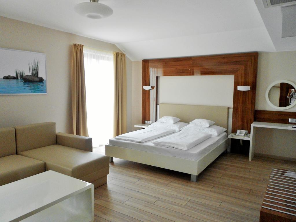 Gokart Hotel Kecskemet Luaran gambar