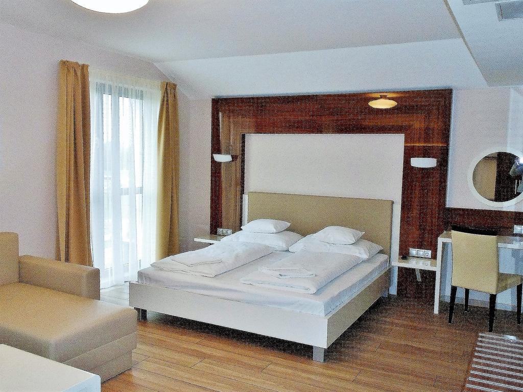 Gokart Hotel Kecskemet Luaran gambar